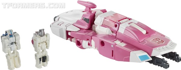 Hascon 2017 Arcee Optimus Prime Exclusives Official Images  (4 of 12)